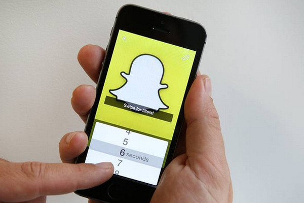 照片分享应用Snapchat或将明年上市 估值达250亿