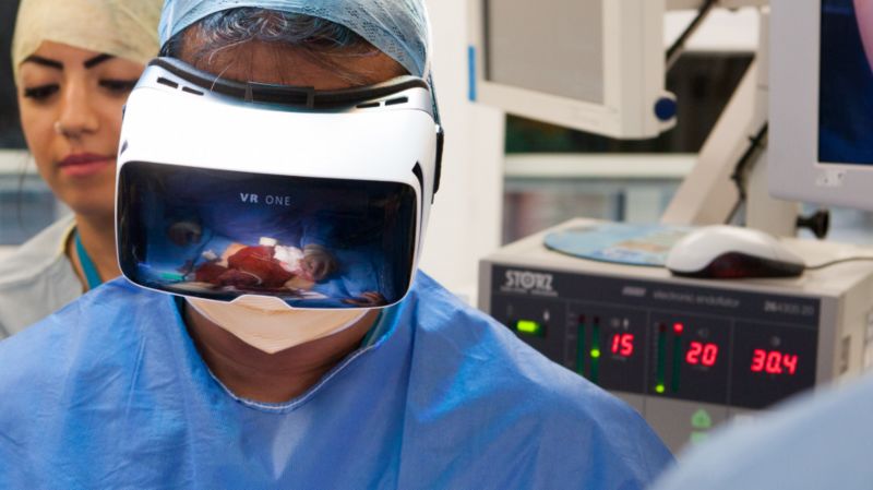 你还在讨论疫苗的是非，Facebook却已经在研究VR医疗了！