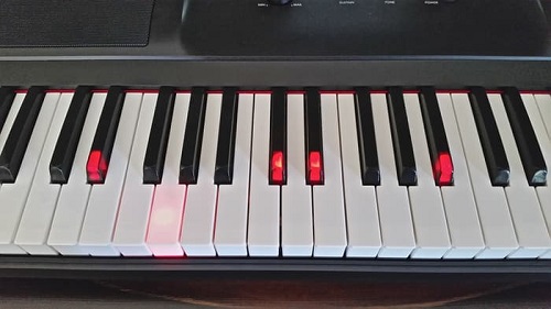 钢琴弹奏学习系统One Smart Piano：内置20种不同音色