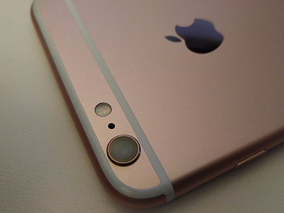 iPhone7或将放弃铝质机身 苹果7有望重返iPhone4/4s的玻璃经典