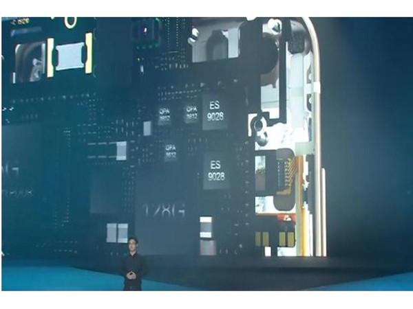 测评：vivo Xplay5对比小米5 旗舰智能手机谁才是先锋