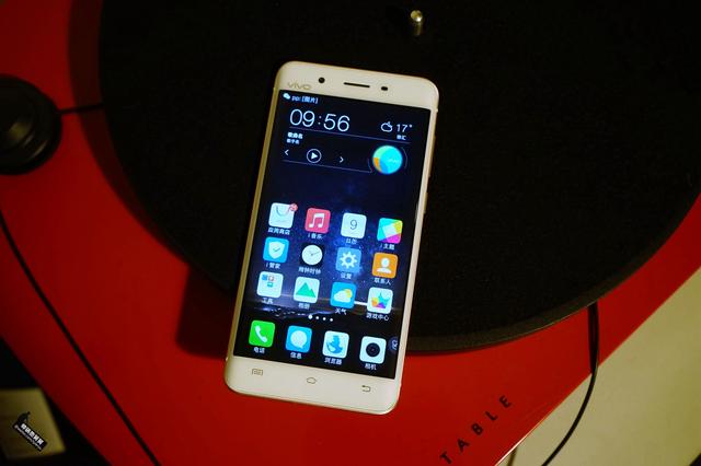 vivo Xplay5上手体验：天下武功，唯快不破