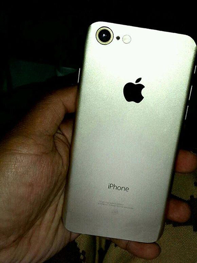 iPhone7爆料不断流出：苹果7天线白带彻底消失摄像头不凸出