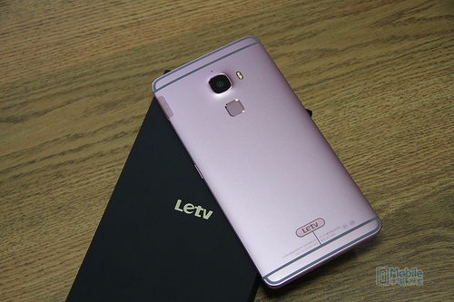 小米Max、华为P9、乐Max2、三星S7测评：大屏手机谁更胜一筹