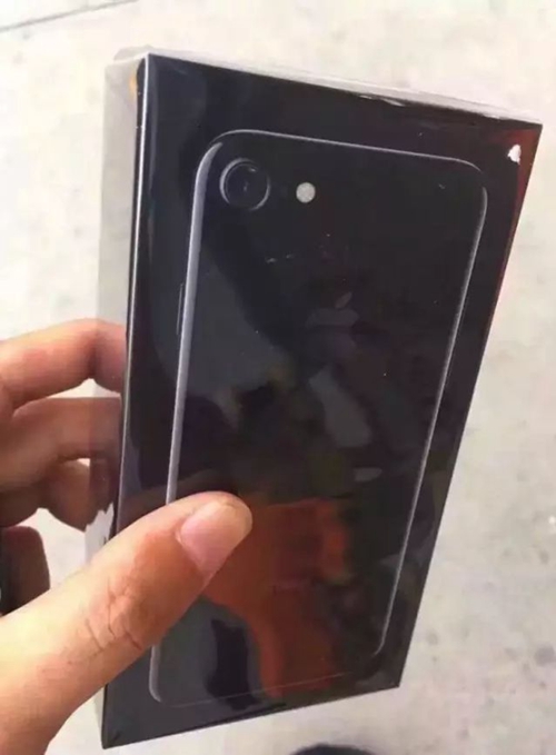iPhone7五色机型开箱图赏：苹果7亮黑色果然最受欢迎