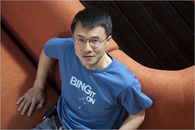 微软全球执行副总裁陆奇离职 或因骑自行车导致腿部严重受伤