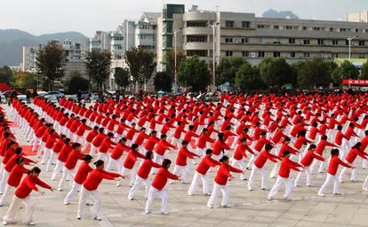 多家广场舞公司获亿元融资 千亿级大妈市场真的是快大蛋糕吗