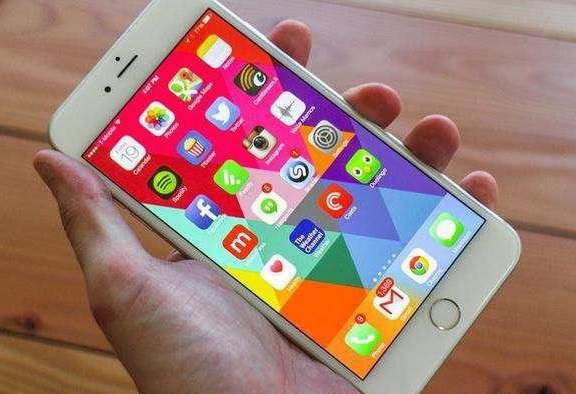 苹果iOS 11猜想：iPhone 8或将新增暗色模式