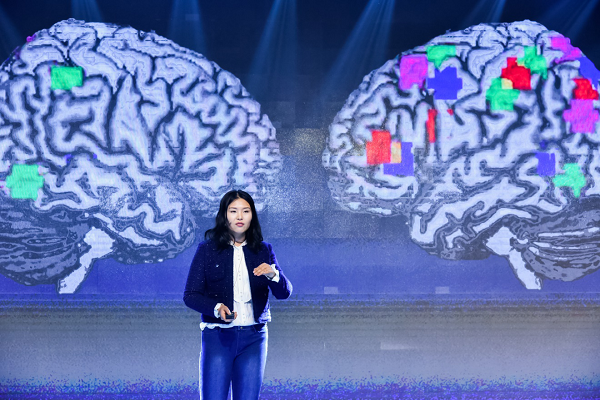爱智康发布“i进步”个性化学习系统 “AI+脑科学”加持个性化教育创新