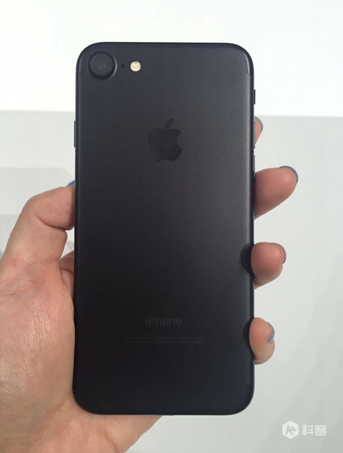 iPhone7上手测评:苹果7果然还是黑色最好看